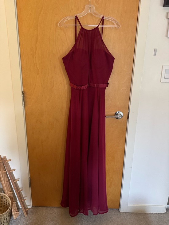 Dresses & Skirts - Halter Chiffon Floor-Length Evening Dress in Burgundy